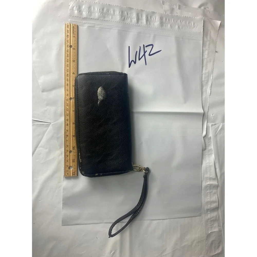 Black Leather‎ Zip Around Wristlet Wallet Organizer